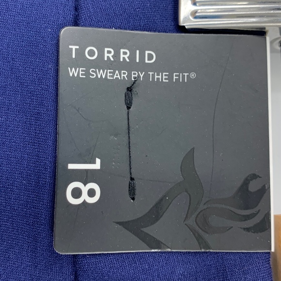 Torrid Retro Bue Sailor Ponte Knit Cropped Pants Sz 18 - Picture 7 of 12